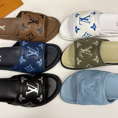 💋💍L家夏季新品 路易-威登 L*V 直拖老花凉拖|解锁夏日慵懒奢感 以标志性压花 Mo 💋💍L家夏季新品 路易-威登 L*V 直拖老花凉拖|解锁夏日慵懒奢感 以标志性压花 Mo