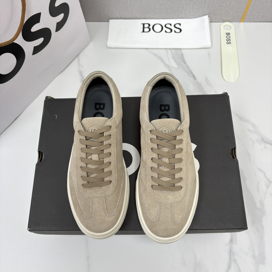 💋💍BOSS 男士新款  HUG*O BOSS男士休闲德训鞋    运动休闲的质感平衡。采用头层反毛牛皮