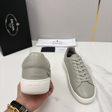 💋💍P家 最新单品运动鞋板鞋系列 Court 运动鞋,传承经典设计 鞋面简单车线工艺,内里超软羊皮,侧 💋💍P家 最新单品运动鞋板鞋系列 Court 运动鞋,传承经典设计 鞋面简单车线工艺,内里超软羊皮,侧