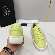 💋💍P家 最新单品运动鞋板鞋系列 Court 运动鞋,传承经典设计 鞋面简单车线工艺,内里超软羊皮,侧 💋💍P家 最新单品运动鞋板鞋系列 Court 运动鞋,传承经典设计 鞋面简单车线工艺,内里超软羊皮,侧