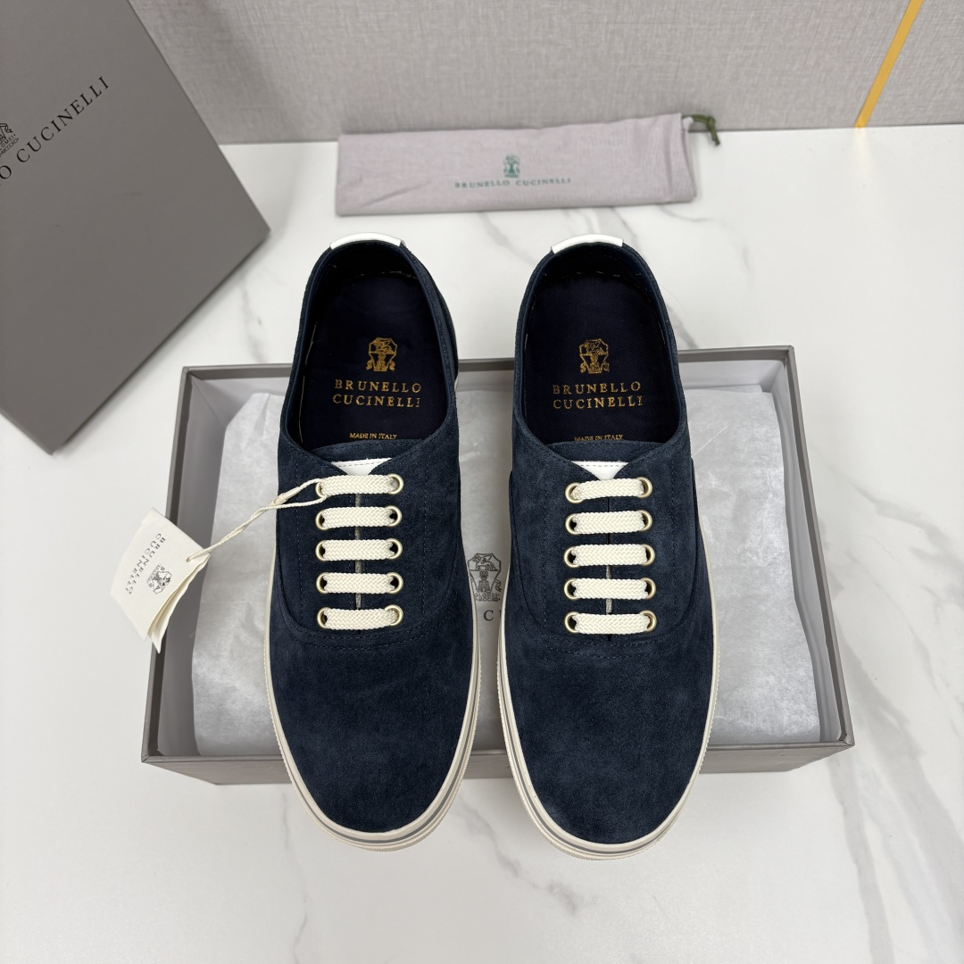 💋💍BC 家新品      Brunello Cucinell*  板鞋系列的标志胶底鞋款，休闲运动板鞋