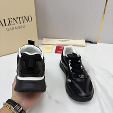 💋💍VT家新品 🆕 华伦-天奴 Valentin* Garavan* Demi Vee 撞色拼接 💋💍VT家新品 🆕 华伦-天奴 Valentin* Garavan* Demi Vee 撞色拼接