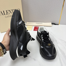 💋💍VT家新品 🆕 华伦-天奴 Valentin* Garavan* Demi Vee 撞色拼接 💋💍VT家新品 🆕 华伦-天奴 Valentin* Garavan* Demi Vee 撞色拼接