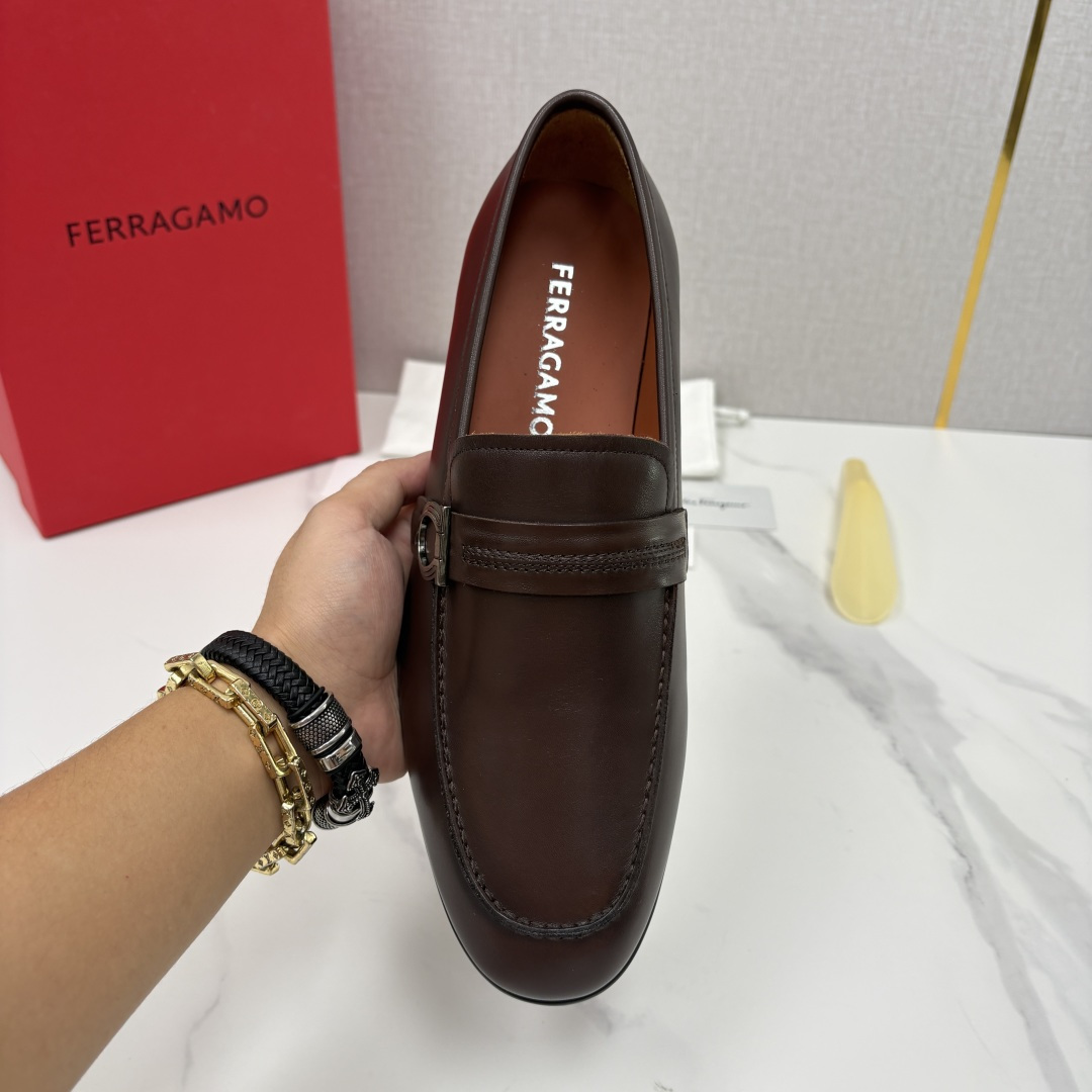 💋💍SF家 菲拉～ 新品GANCINI扣饰男士莫卡新乐福鞋皮鞋   一脚蹬便鞋    官方   7680 这款牛皮乐福鞋