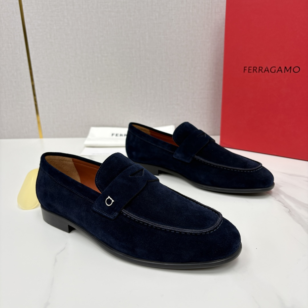 💋💍SF家 菲拉~ 新品GANCINI扣饰男士莫卡新乐福鞋皮鞋 一脚蹬便鞋 官方 7680 这款牛皮乐福鞋 💋💍SF家 菲拉~ 新品GANCINI扣饰男士莫卡新乐福鞋皮鞋 一脚蹬便鞋 官方 7680 这款牛皮乐福鞋
