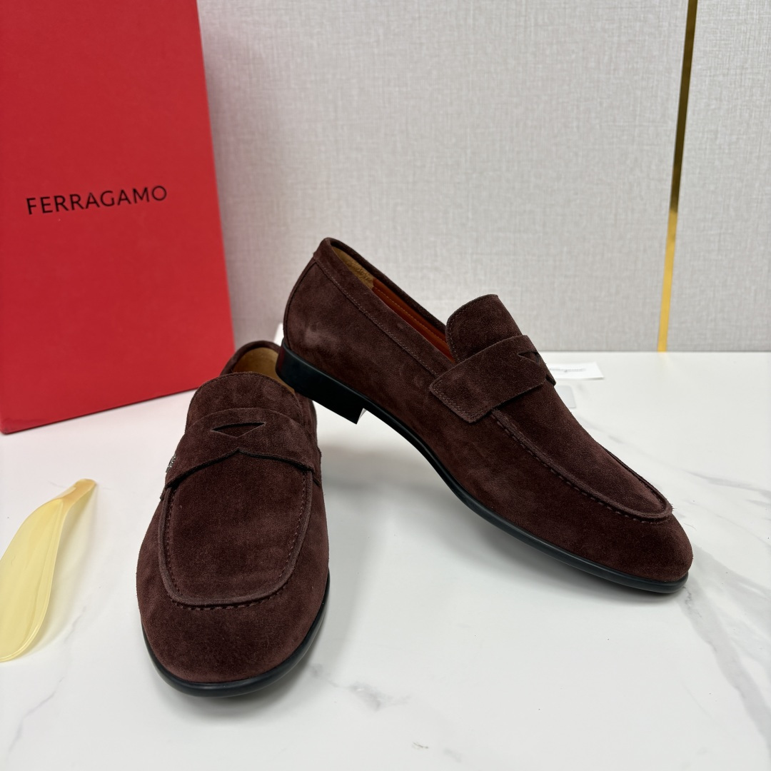 💋💍SF家 菲拉~ 新品GANCINI扣饰男士莫卡新乐福鞋皮鞋 一脚蹬便鞋 官方 7680 这款牛皮乐福鞋 💋💍SF家 菲拉~ 新品GANCINI扣饰男士莫卡新乐福鞋皮鞋 一脚蹬便鞋 官方 7680 这款牛皮乐福鞋