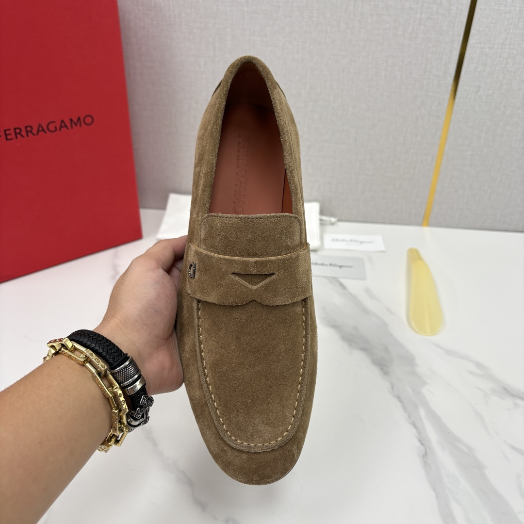 💋💍SF家 菲拉~ 新品GANCINI扣饰男士莫卡新乐福鞋皮鞋 一脚蹬便鞋 官方 7680 这款牛皮乐福鞋 💋💍SF家 菲拉~ 新品GANCINI扣饰男士莫卡新乐福鞋皮鞋 一脚蹬便鞋 官方 7680 这款牛皮乐福鞋