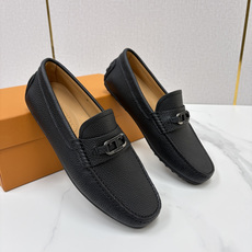 💋💍TOD*S 托德-斯 新品豆豆底乐福鞋系列 意式匠心与舒适美学的融合 TOD*S 作为意大利奢华皮具与鞋履品 💋💍TOD*S 托德-斯 新品豆豆底乐福鞋系列 意式匠心与舒适美学的融合 TOD*S 作为意大利奢华皮具与鞋履品