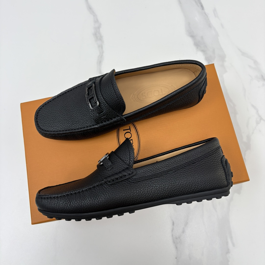 💋💍TOD*S 托德-斯 新品豆豆底乐福鞋系列 意式匠心与舒适美学的融合 TOD*S 作为意大利奢华皮具与鞋履品 💋💍TOD*S 托德-斯 新品豆豆底乐福鞋系列 意式匠心与舒适美学的融合 TOD*S 作为意大利奢华皮具与鞋履品