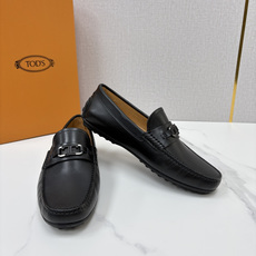 💋💍TOD*S 托德-斯 新品豆豆底乐福鞋系列 意式匠心与舒适美学的融合 TOD*S 作为意大利奢华皮具与鞋履品 💋💍TOD*S 托德-斯 新品豆豆底乐福鞋系列 意式匠心与舒适美学的融合 TOD*S 作为意大利奢华皮具与鞋履品