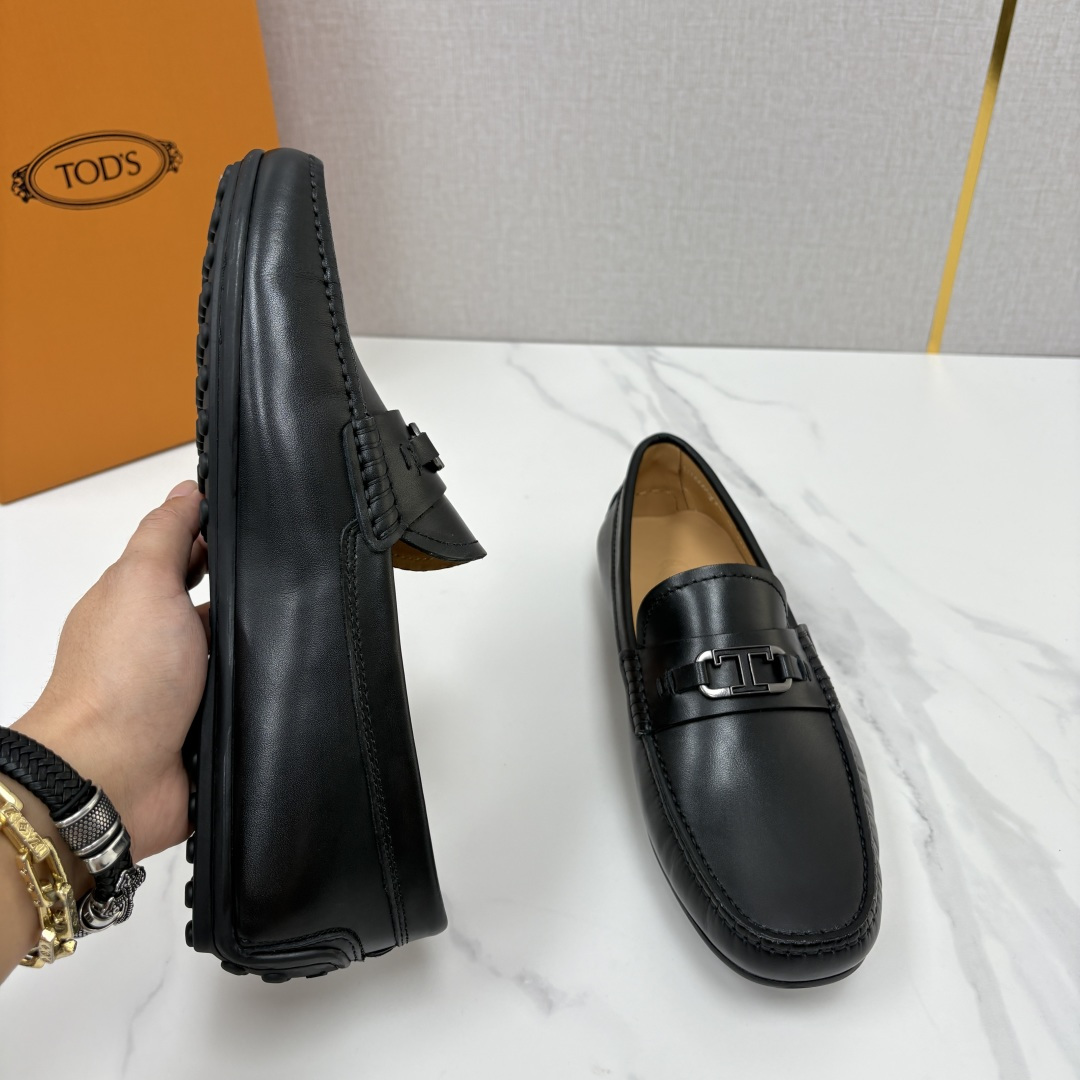 💋💍TOD*S 托德-斯 新品豆豆底乐福鞋系列 意式匠心与舒适美学的融合 TOD*S 作为意大利奢华皮具与鞋履品 💋💍TOD*S 托德-斯 新品豆豆底乐福鞋系列 意式匠心与舒适美学的融合 TOD*S 作为意大利奢华皮具与鞋履品
