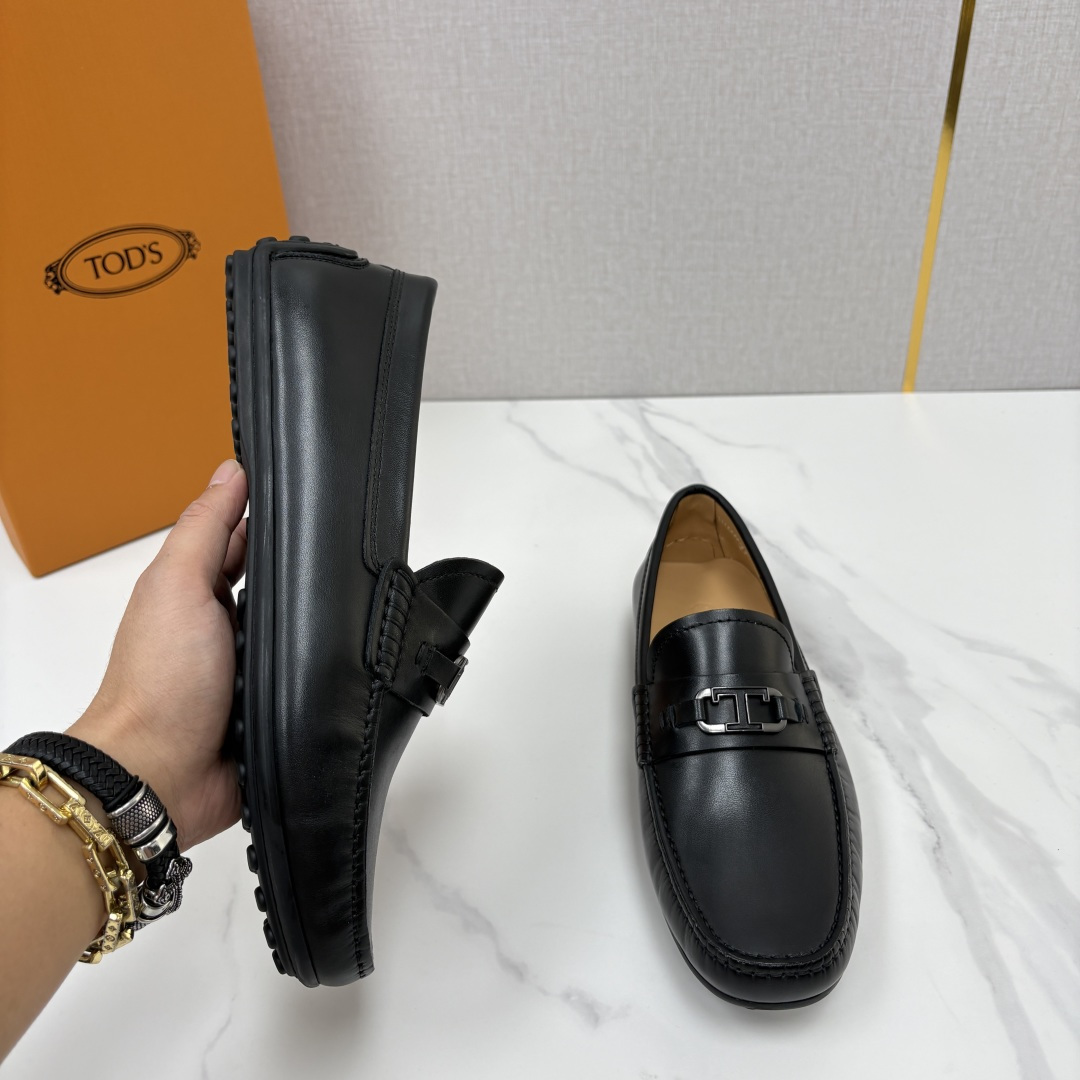 💋💍TOD*S 托德-斯 新品豆豆底乐福鞋系列 意式匠心与舒适美学的融合 TOD*S 作为意大利奢华皮具与鞋履品 💋💍TOD*S 托德-斯 新品豆豆底乐福鞋系列 意式匠心与舒适美学的融合 TOD*S 作为意大利奢华皮具与鞋履品