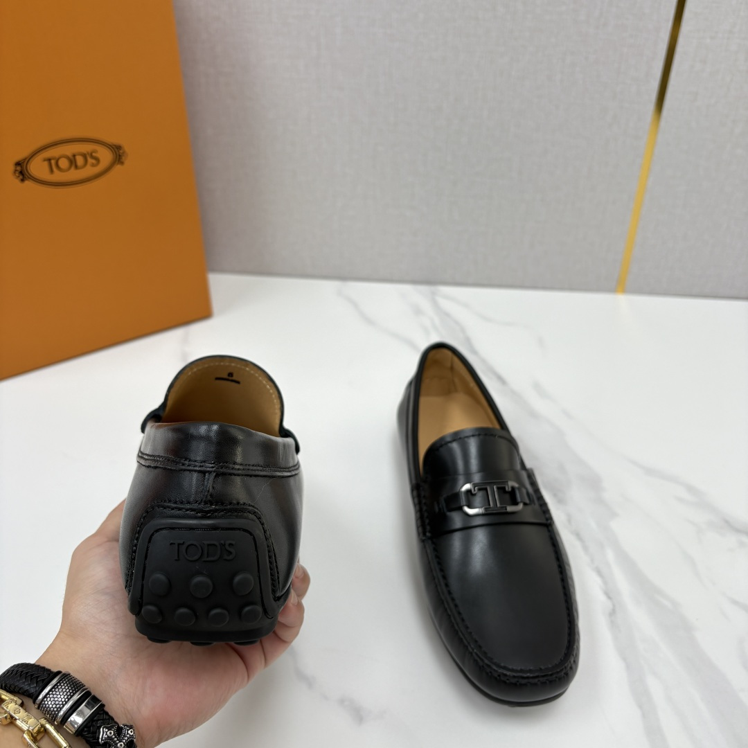 💋💍TOD*S 托德-斯 新品豆豆底乐福鞋系列 意式匠心与舒适美学的融合 TOD*S 作为意大利奢华皮具与鞋履品 💋💍TOD*S 托德-斯 新品豆豆底乐福鞋系列 意式匠心与舒适美学的融合 TOD*S 作为意大利奢华皮具与鞋履品