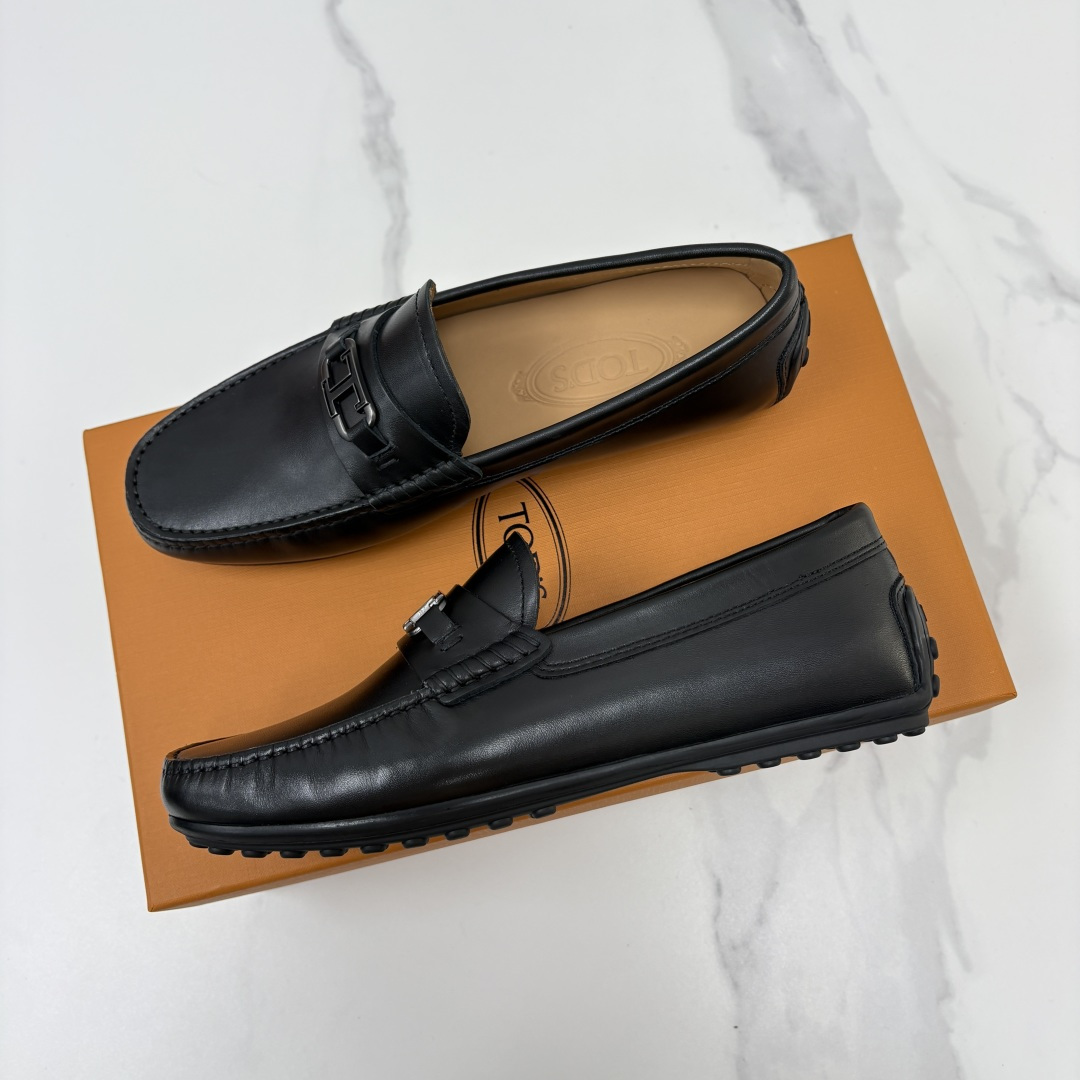 💋💍TOD*S 托德-斯 新品豆豆底乐福鞋系列 意式匠心与舒适美学的融合 TOD*S 作为意大利奢华皮具与鞋履品 💋💍TOD*S 托德-斯 新品豆豆底乐福鞋系列 意式匠心与舒适美学的融合 TOD*S 作为意大利奢华皮具与鞋履品