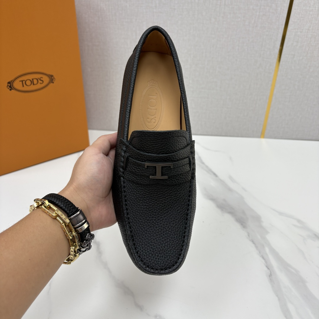 💋💍TOD*S  托德-斯 新品豆豆底乐福鞋系列   意式匠心与舒适美学的融合  TOD*S 作为意大利奢华皮具与鞋履品