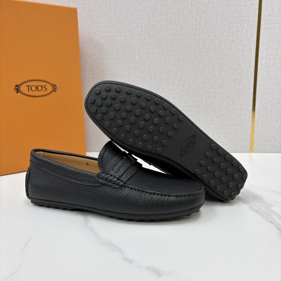 💋💍TOD*S  托德-斯 新品豆豆底乐福鞋系列   意式匠心与舒适美学的融合  TOD*S 作为意大利奢华皮具与鞋履品