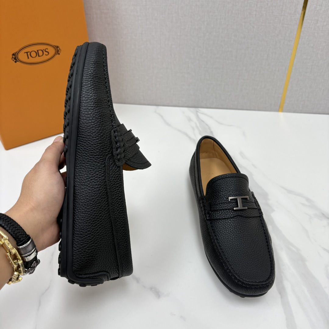 💋💍TOD*S  托德-斯 新品豆豆底乐福鞋系列   意式匠心与舒适美学的融合  TOD*S 作为意大利奢华皮具与鞋履品