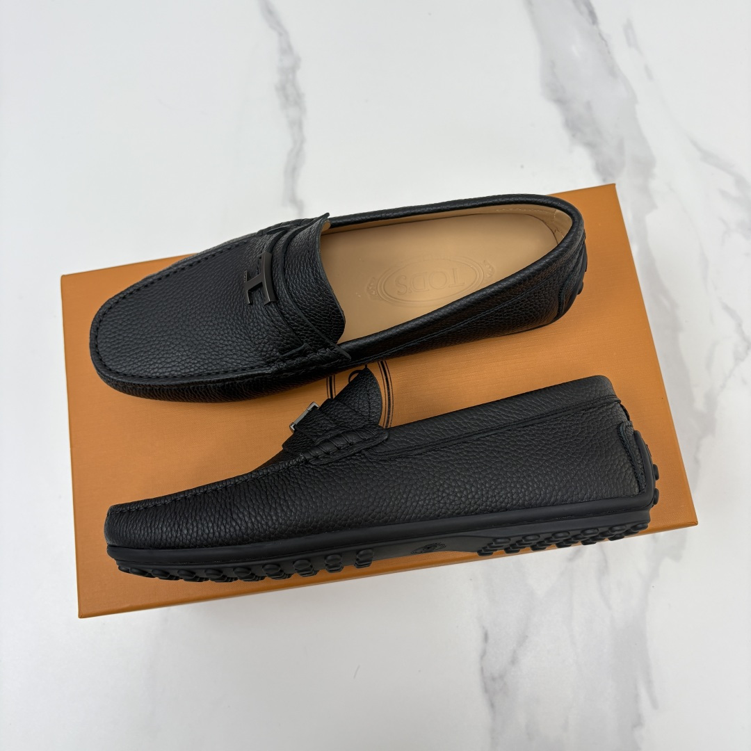 💋💍TOD*S  托德-斯 新品豆豆底乐福鞋系列   意式匠心与舒适美学的融合  TOD*S 作为意大利奢华皮具与鞋履品