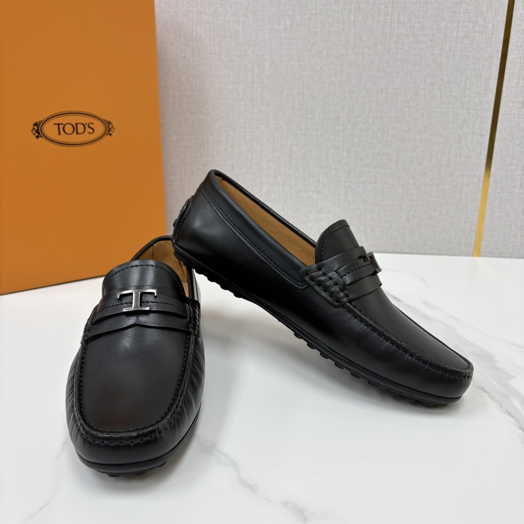 💋💍TOD*S 托德-斯 新品豆豆底乐福鞋系列 意式匠心与舒适美学的融合 TOD*S 作为意大利奢华皮具与鞋履品 💋💍TOD*S 托德-斯 新品豆豆底乐福鞋系列 意式匠心与舒适美学的融合 TOD*S 作为意大利奢华皮具与鞋履品