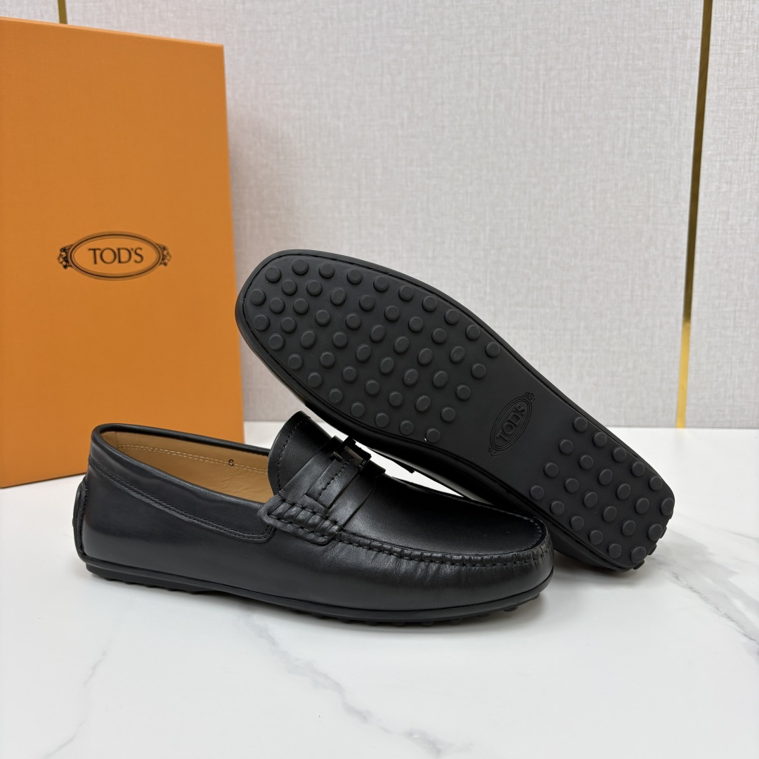💋💍TOD*S 托德-斯 新品豆豆底乐福鞋系列 意式匠心与舒适美学的融合 TOD*S 作为意大利奢华皮具与鞋履品 💋💍TOD*S 托德-斯 新品豆豆底乐福鞋系列 意式匠心与舒适美学的融合 TOD*S 作为意大利奢华皮具与鞋履品
