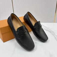 💋💍TOD*S 托德-斯 新品豆豆底乐福鞋系列 意式匠心与舒适美学的融合 TOD*S 作为意大利奢华皮具与鞋履品 💋💍TOD*S 托德-斯 新品豆豆底乐福鞋系列 意式匠心与舒适美学的融合 TOD*S 作为意大利奢华皮具与鞋履品