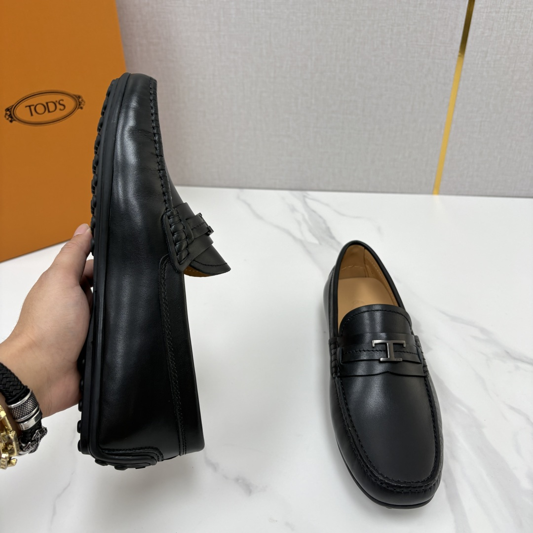 💋💍TOD*S 托德-斯 新品豆豆底乐福鞋系列 意式匠心与舒适美学的融合 TOD*S 作为意大利奢华皮具与鞋履品 💋💍TOD*S 托德-斯 新品豆豆底乐福鞋系列 意式匠心与舒适美学的融合 TOD*S 作为意大利奢华皮具与鞋履品