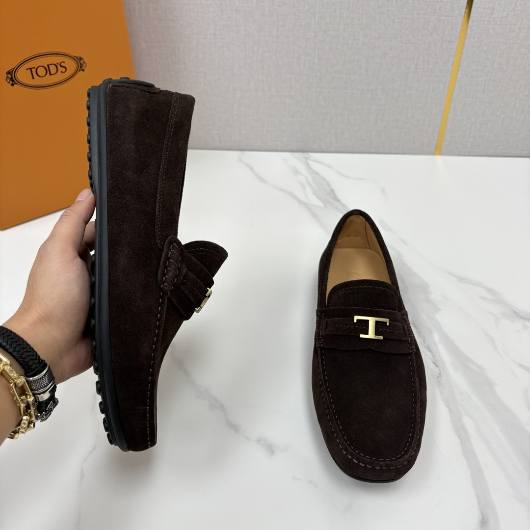 💋💍TOD*S 托德-斯 新品豆豆底乐福鞋系列 意式匠心与舒适美学的融合 TOD*S 作为意大利奢华皮具与鞋履品 💋💍TOD*S 托德-斯 新品豆豆底乐福鞋系列 意式匠心与舒适美学的融合 TOD*S 作为意大利奢华皮具与鞋履品