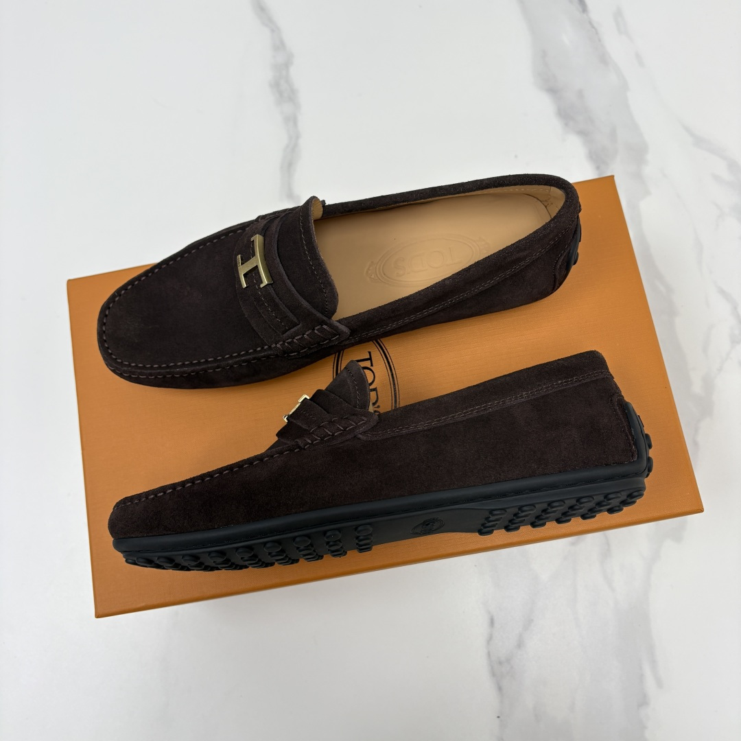 💋💍TOD*S 托德-斯 新品豆豆底乐福鞋系列 意式匠心与舒适美学的融合 TOD*S 作为意大利奢华皮具与鞋履品 💋💍TOD*S 托德-斯 新品豆豆底乐福鞋系列 意式匠心与舒适美学的融合 TOD*S 作为意大利奢华皮具与鞋履品