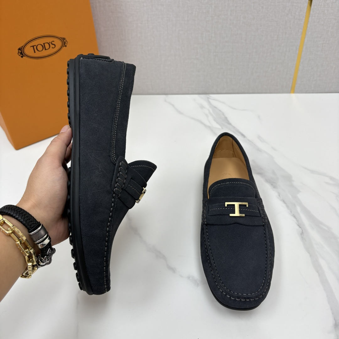 💋💍TOD*S 托德-斯 新品豆豆底乐福鞋系列 意式匠心与舒适美学的融合 TOD*S 作为意大利奢华皮具与鞋履品 💋💍TOD*S 托德-斯 新品豆豆底乐福鞋系列 意式匠心与舒适美学的融合 TOD*S 作为意大利奢华皮具与鞋履品