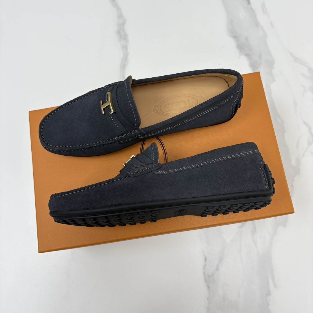 💋💍TOD*S 托德-斯 新品豆豆底乐福鞋系列 意式匠心与舒适美学的融合 TOD*S 作为意大利奢华皮具与鞋履品 💋💍TOD*S 托德-斯 新品豆豆底乐福鞋系列 意式匠心与舒适美学的融合 TOD*S 作为意大利奢华皮具与鞋履品