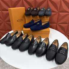 💋💍TOD*S 托德-斯 新品豆豆底乐福鞋系列 意式匠心与舒适美学的融合 TOD*S 作为意大利奢华皮具与鞋履品 💋💍TOD*S 托德-斯 新品豆豆底乐福鞋系列 意式匠心与舒适美学的融合 TOD*S 作为意大利奢华皮具与鞋履品
