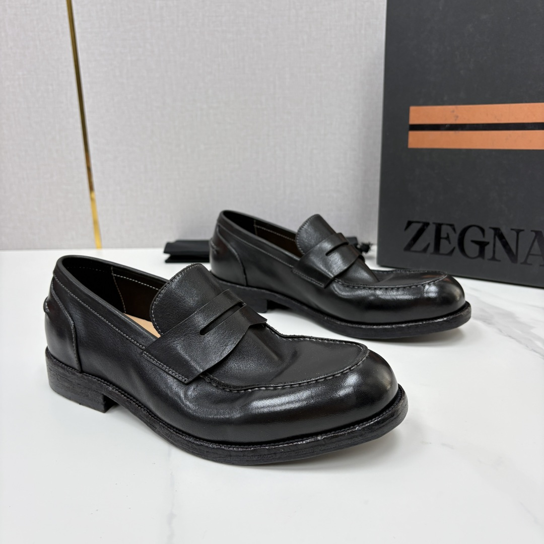 💋💍 Zegn* 杰尼～亚 新款水洗乐福鞋皮鞋 这款 Siena Flex 皮鞋 以开边珠擦色亮皮精心制成，内里黑色头层