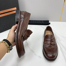 💋💍 Zegn* 杰尼~亚 新款水洗乐福鞋皮鞋 这款 Siena Flex 皮鞋 以开边珠擦色亮皮精心制成,内里黑色头层 💋💍 Zegn* 杰尼~亚 新款水洗乐福鞋皮鞋 这款 Siena Flex 皮鞋 以开边珠擦色亮皮精心制成,内里黑色头层