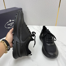 💋💍P 家新品 Prad* 普拉-达 新款男士小牛皮拼网布运动鞋出货! 莞产猛货。机能风休闲鞋 | 豪门贵公子的“ 💋💍P 家新品 Prad* 普拉-达 新款男士小牛皮拼网布运动鞋出货! 莞产猛货。机能风休闲鞋 | 豪门贵公子的“