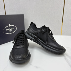💋💍P 家新品 Prad* 普拉-达 新款男士小牛皮拼网布运动鞋出货! 莞产猛货。机能风休闲鞋 | 豪门贵公子的“ 💋💍P 家新品 Prad* 普拉-达 新款男士小牛皮拼网布运动鞋出货! 莞产猛货。机能风休闲鞋 | 豪门贵公子的“