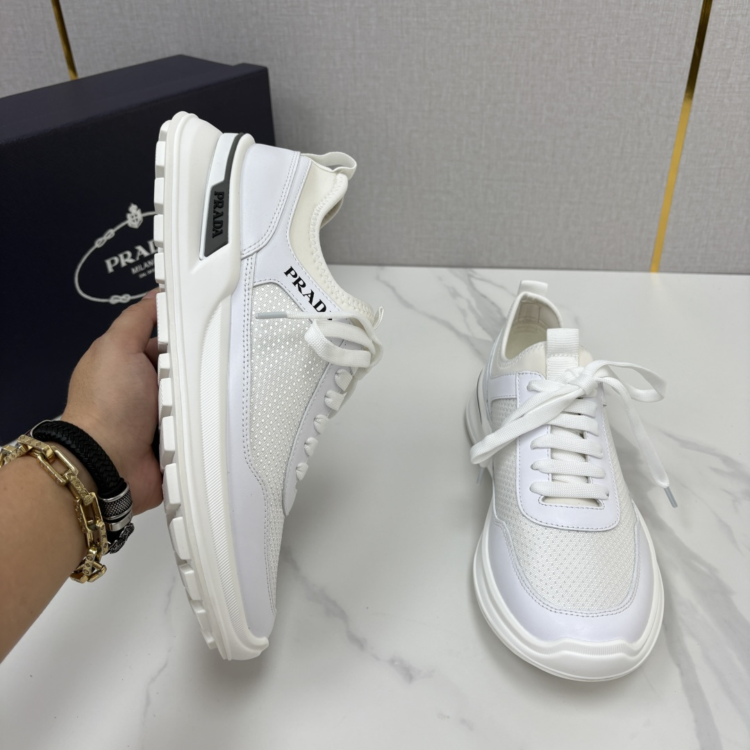 💋💍P 家新品  Prad* 普拉-达   新款男士小牛皮拼网布运动鞋出货！ 莞产猛货。机能风休闲鞋 | 豪门贵公子的“