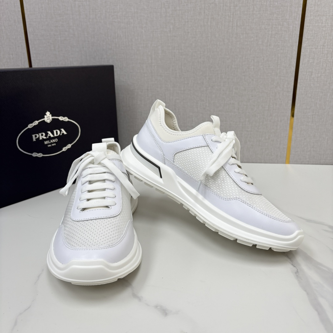 💋💍P 家新品  Prad* 普拉-达   新款男士小牛皮拼网布运动鞋出货！ 莞产猛货。机能风休闲鞋 | 豪门贵公子的“