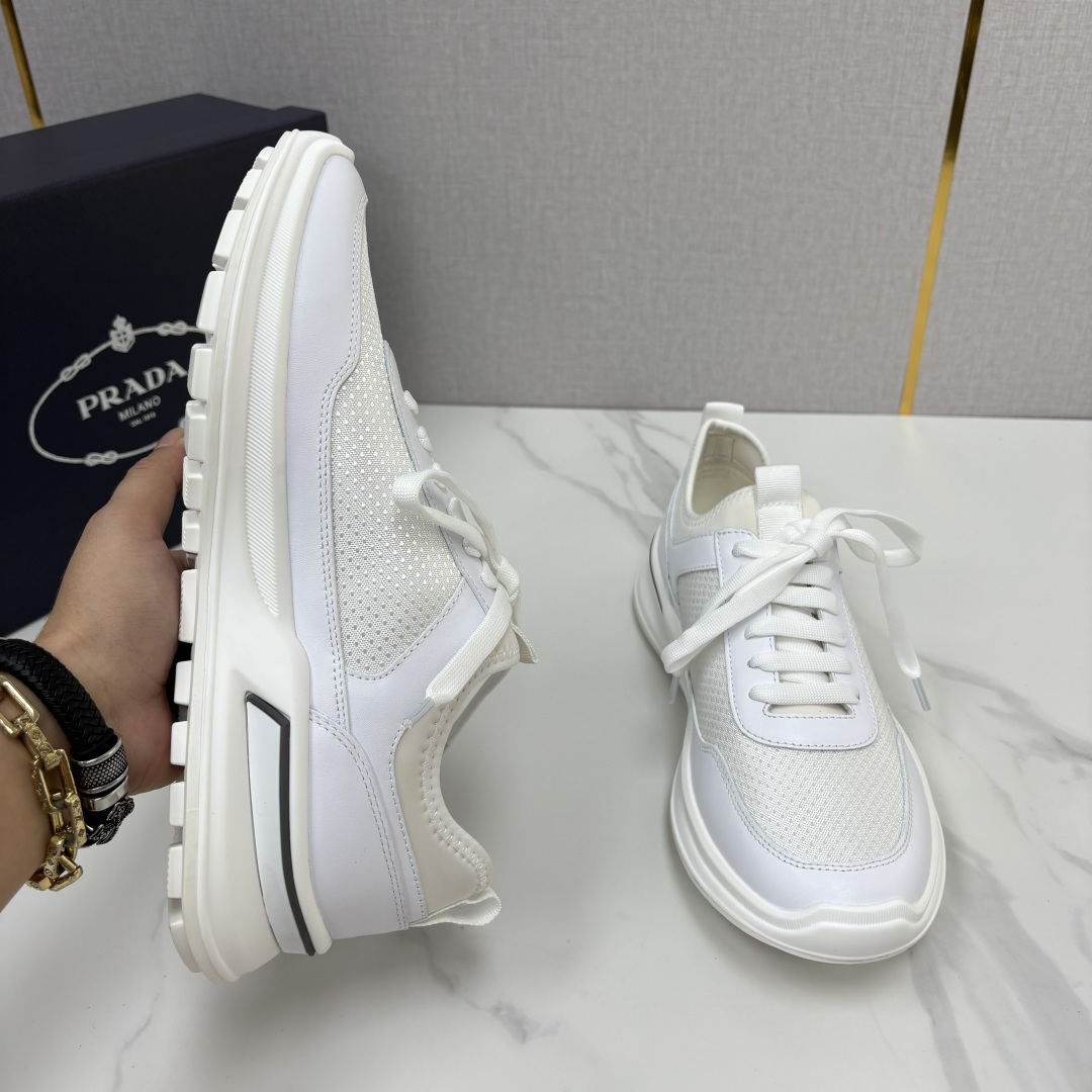 💋💍P 家新品  Prad* 普拉-达   新款男士小牛皮拼网布运动鞋出货！ 莞产猛货。机能风休闲鞋 | 豪门贵公子的“