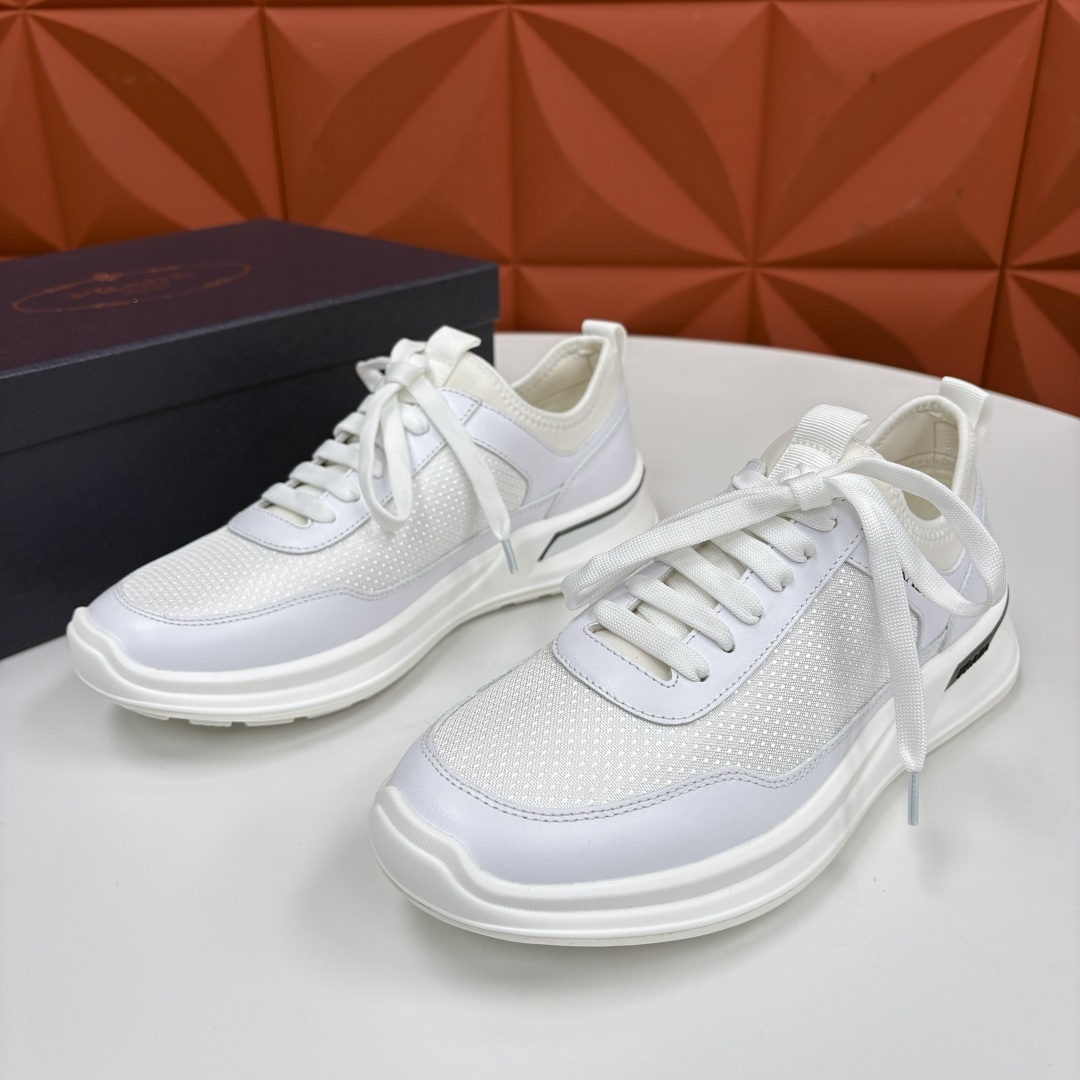 💋💍P 家新品  Prad* 普拉-达   新款男士小牛皮拼网布运动鞋出货！ 莞产猛货。机能风休闲鞋 | 豪门贵公子的“