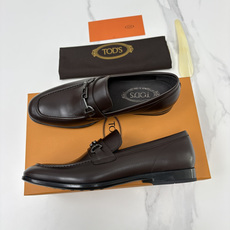 💋💍TOD*S 新品 托德-斯 皮革乐福鞋皮鞋 官方 6,600 本款乐福鞋设计简约优雅, 采用进口 💋💍TOD*S 新品 托德-斯 皮革乐福鞋皮鞋 官方 6,600 本款乐福鞋设计简约优雅, 采用进口