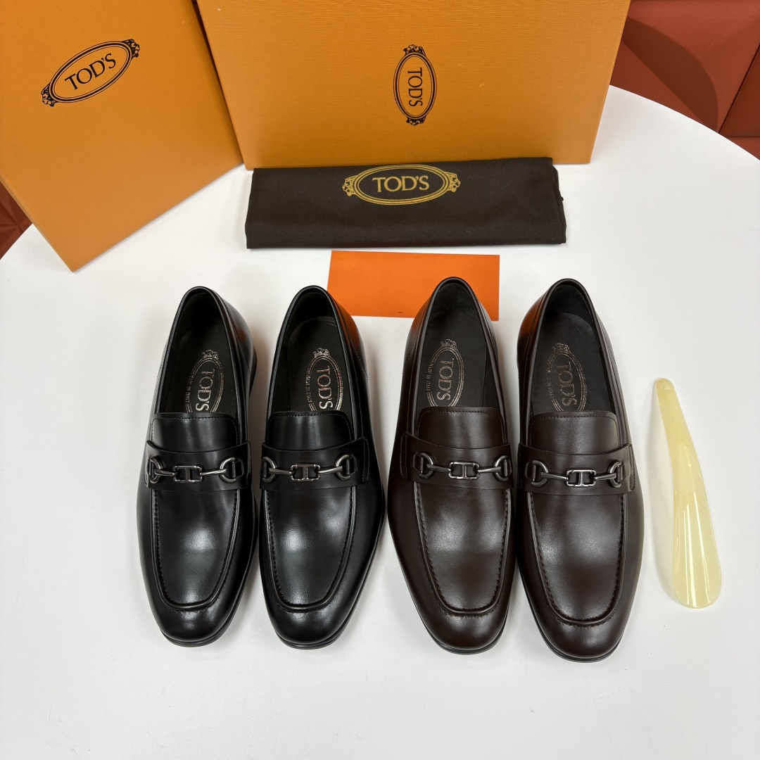 💋💍TOD*S 新品 托德-斯 皮革乐福鞋皮鞋 官方 6,600 本款乐福鞋设计简约优雅, 采用进口 💋💍TOD*S 新品 托德-斯 皮革乐福鞋皮鞋 官方 6,600 本款乐福鞋设计简约优雅, 采用进口