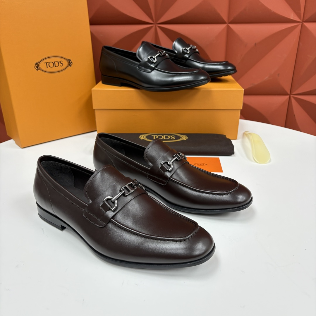 💋💍TOD*S 新品 托德-斯 皮革乐福鞋皮鞋 官方 6,600 本款乐福鞋设计简约优雅, 采用进口 💋💍TOD*S 新品 托德-斯 皮革乐福鞋皮鞋 官方 6,600 本款乐福鞋设计简约优雅, 采用进口
