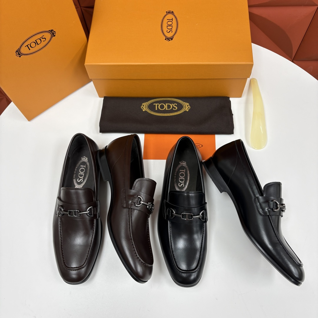 💋💍TOD*S 新品 托德-斯 皮革乐福鞋皮鞋 官方 6,600 本款乐福鞋设计简约优雅, 采用进口 💋💍TOD*S 新品 托德-斯 皮革乐福鞋皮鞋 官方 6,600 本款乐福鞋设计简约优雅, 采用进口