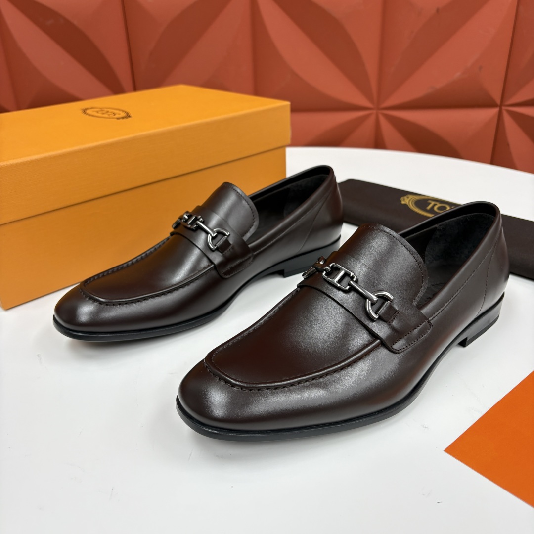 💋💍TOD*S 新品 托德-斯 皮革乐福鞋皮鞋 官方 6,600 本款乐福鞋设计简约优雅, 采用进口 💋💍TOD*S 新品 托德-斯 皮革乐福鞋皮鞋 官方 6,600 本款乐福鞋设计简约优雅, 采用进口