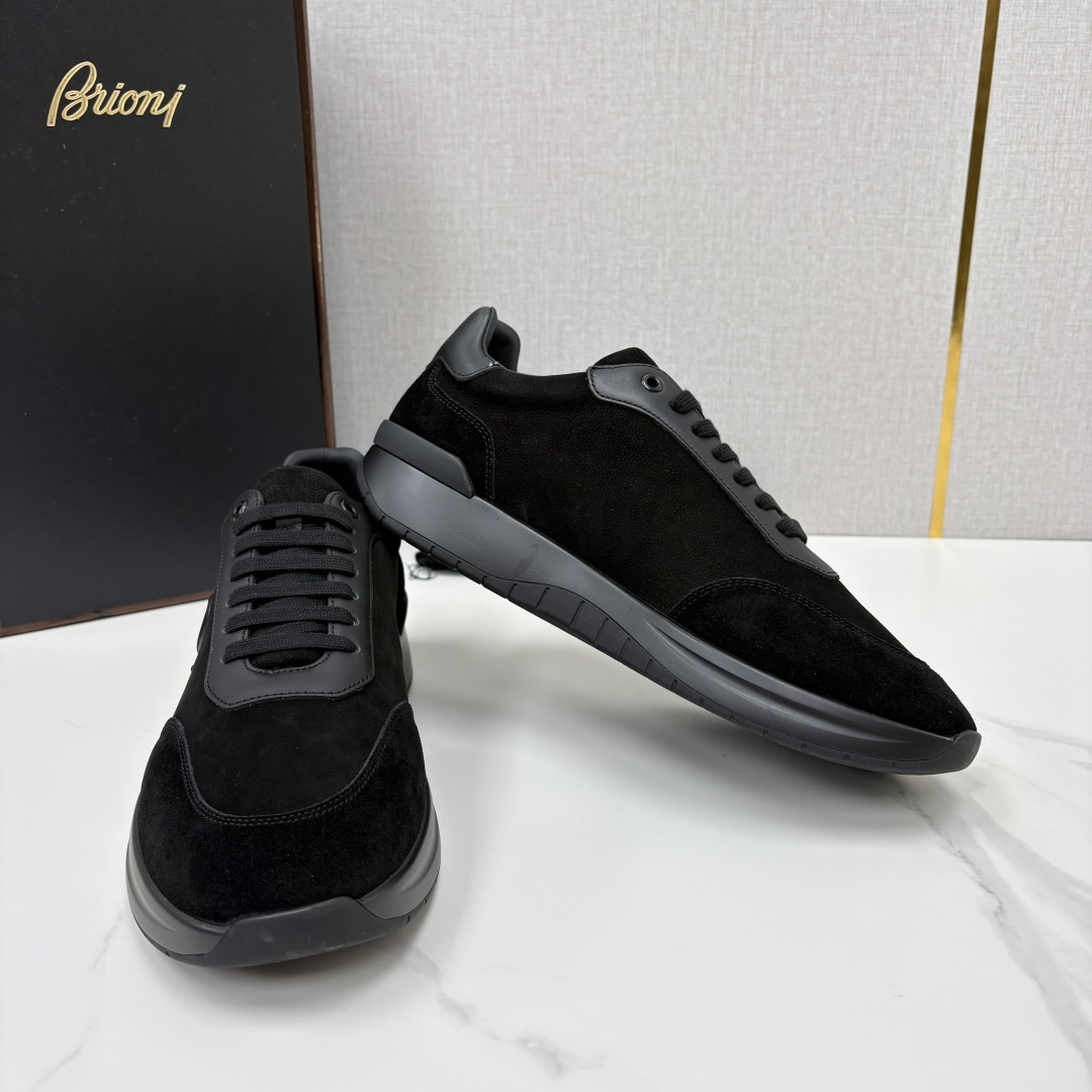 💋💍  Brion* （布里-奥尼） 男士新款轻奢休闲运动鞋      该品牌于1945年创立于意大利罗马的男装奢侈品牌