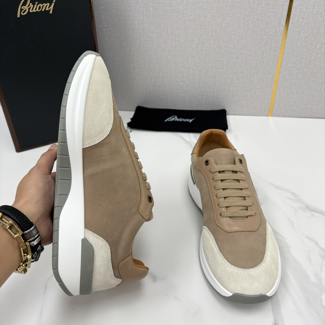 💋💍 Brion* (布里-奥尼) 男士新款轻奢休闲运动鞋 该品牌于1945年创立于意大利罗马的男装奢侈品牌 💋💍 Brion* (布里-奥尼) 男士新款轻奢休闲运动鞋 该品牌于1945年创立于意大利罗马的男装奢侈品牌