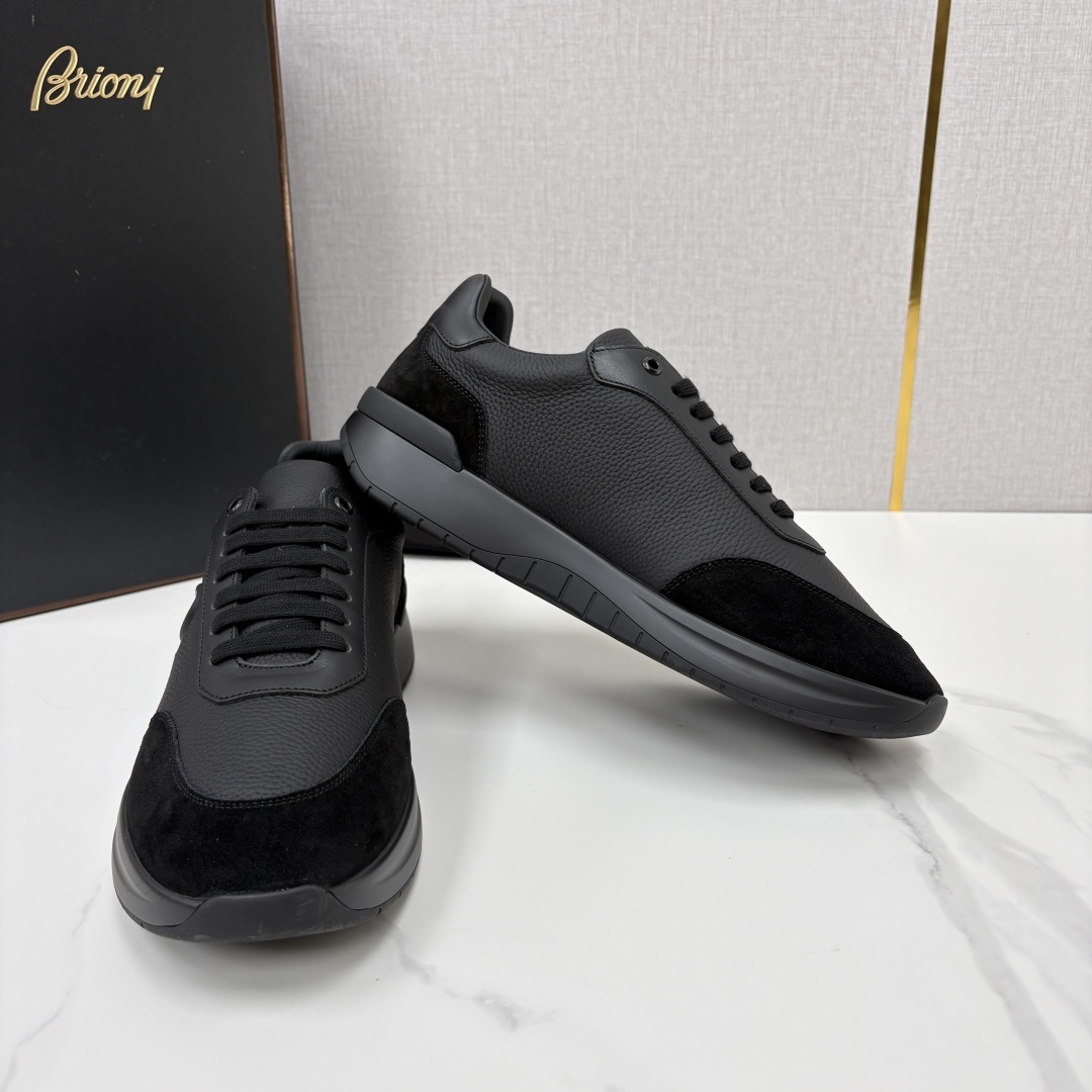 💋💍 Brion* (布里-奥尼) 男士新款轻奢休闲运动鞋 该品牌于1945年创立于意大利罗马的男装奢侈品牌 💋💍 Brion* (布里-奥尼) 男士新款轻奢休闲运动鞋 该品牌于1945年创立于意大利罗马的男装奢侈品牌