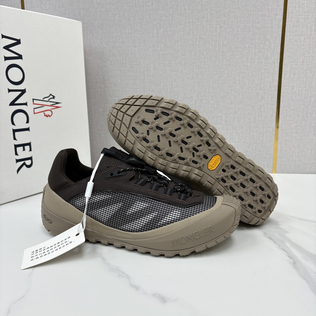 💋💍Moncle* 蒙-口 新品上新 男士运动鞋 官方 此款套穿式运动鞋的灵感源自品牌DNA,加衬元素源自 💋💍Moncle* 蒙-口 新品上新 男士运动鞋 官方 此款套穿式运动鞋的灵感源自品牌DNA,加衬元素源自