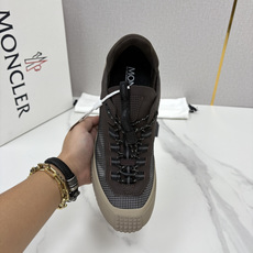 💋💍Moncle* 蒙-口 新品上新 男士运动鞋 官方 此款套穿式运动鞋的灵感源自品牌DNA,加衬元素源自 💋💍Moncle* 蒙-口 新品上新 男士运动鞋 官方 此款套穿式运动鞋的灵感源自品牌DNA,加衬元素源自