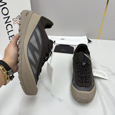 💋💍Moncle* 蒙-口 新品上新 男士运动鞋 官方 此款套穿式运动鞋的灵感源自品牌DNA,加衬元素源自 💋💍Moncle* 蒙-口 新品上新 男士运动鞋 官方 此款套穿式运动鞋的灵感源自品牌DNA,加衬元素源自